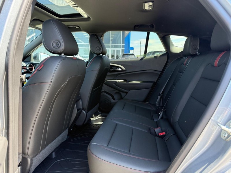 Chevrolet Trax Vehicle Full-screen Gallery Image 5