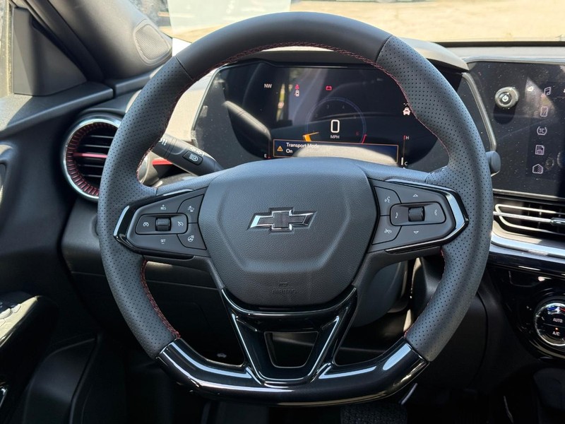 Chevrolet Trax Vehicle Full-screen Gallery Image 8