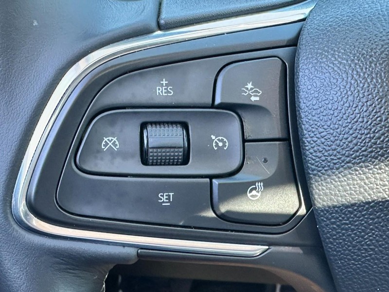 Buick Envision Vehicle Full-screen Gallery Image 20