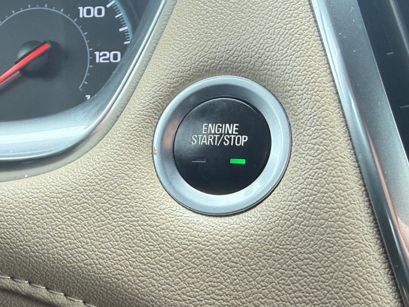 Chevrolet Traverse Vehicle Full-screen Gallery Image 16