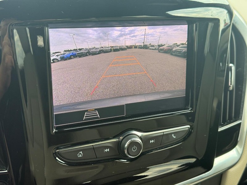Chevrolet Traverse Vehicle Full-screen Gallery Image 18