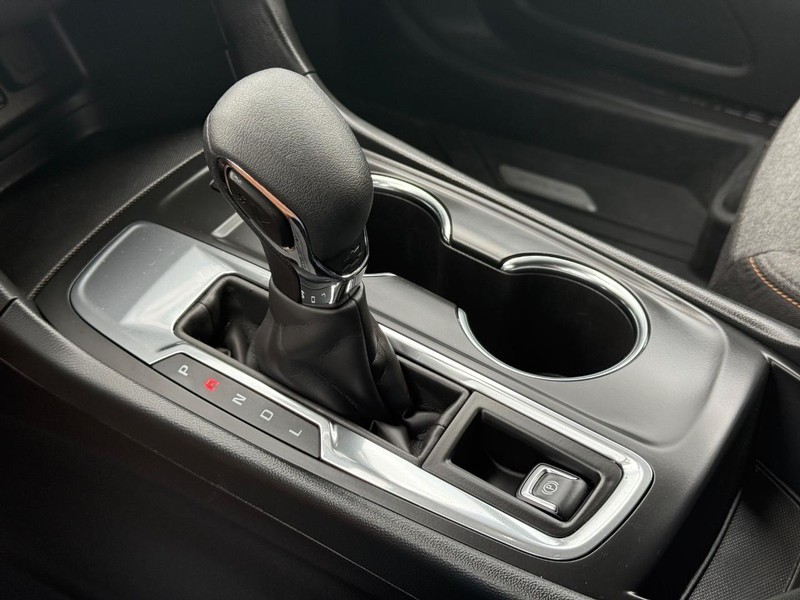 Chevrolet Equinox Vehicle Full-screen Gallery Image 19