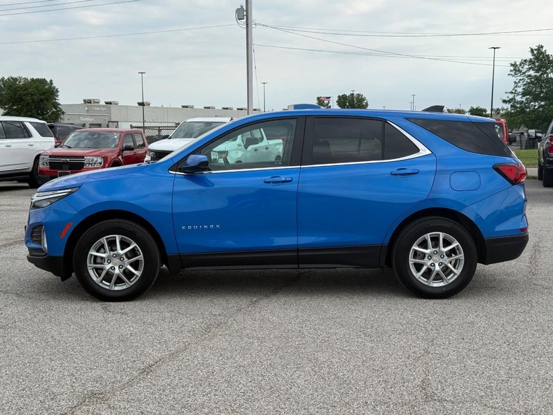 Chevrolet Equinox Vehicle Full-screen Gallery Image 2