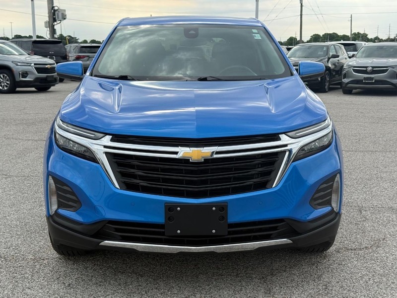 Chevrolet Equinox Vehicle Full-screen Gallery Image 9