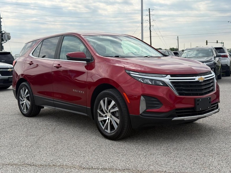 Chevrolet Equinox Vehicle Full-screen Gallery Image 8