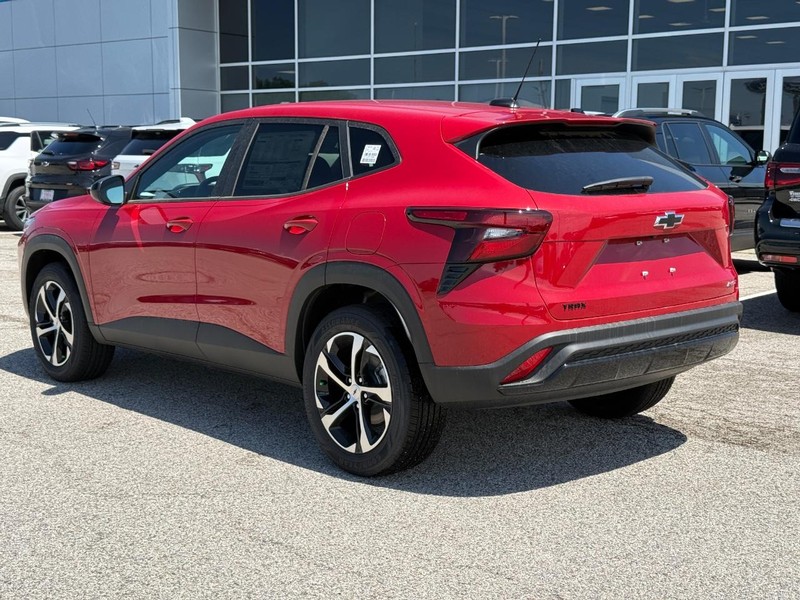 Chevrolet Trax Vehicle Full-screen Gallery Image 3