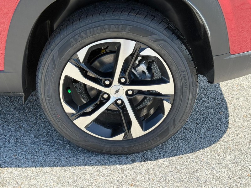 Chevrolet Trax Vehicle Full-screen Gallery Image 4
