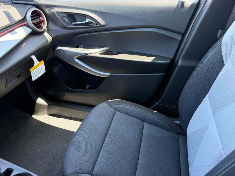 Chevrolet Trax Vehicle Full-screen Gallery Image 14