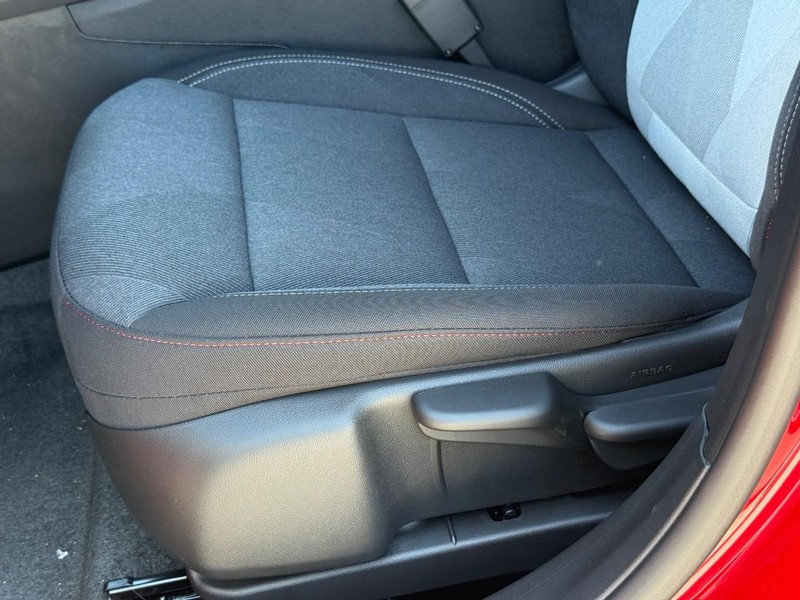 Chevrolet Trax Vehicle Full-screen Gallery Image 17