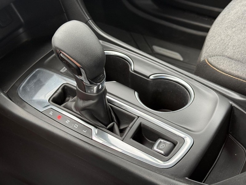Chevrolet Equinox Vehicle Full-screen Gallery Image 19