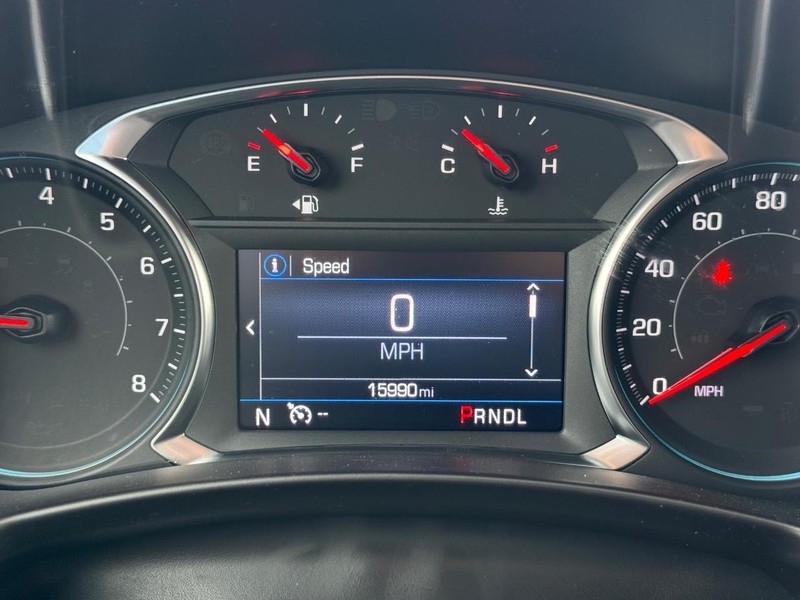 Chevrolet Equinox Vehicle Full-screen Gallery Image 21