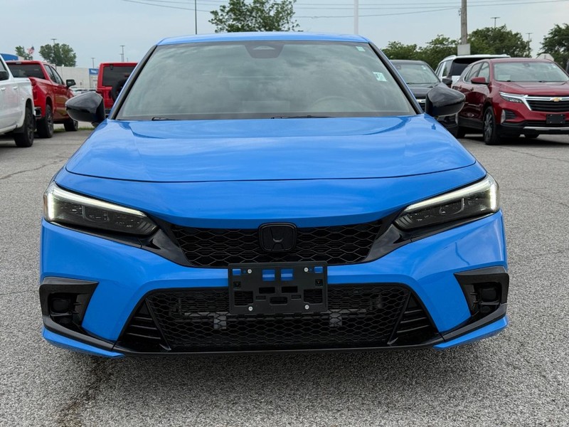 Honda Civic Hatchback Vehicle Full-screen Gallery Image 9