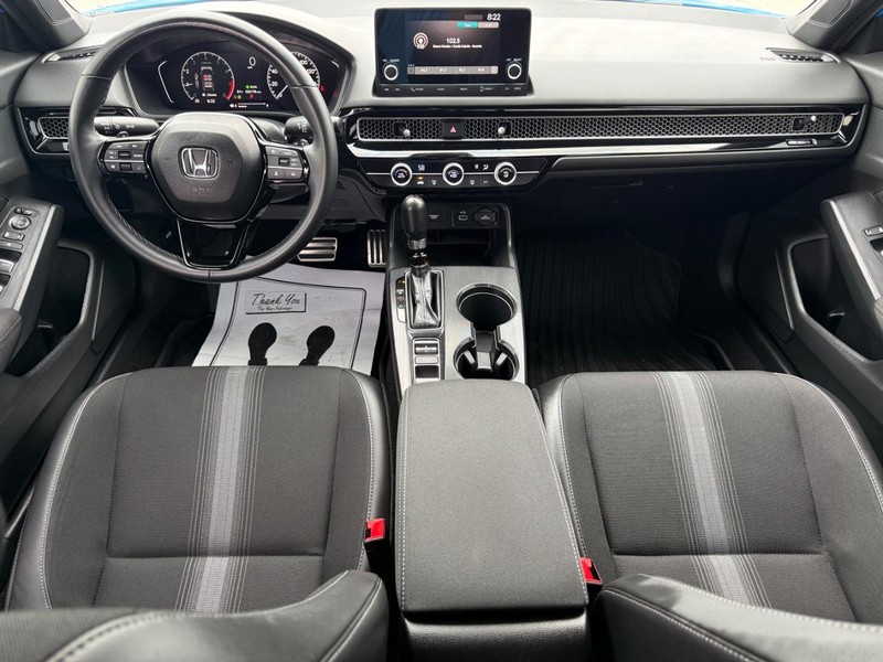 Honda Civic Hatchback Vehicle Full-screen Gallery Image 11
