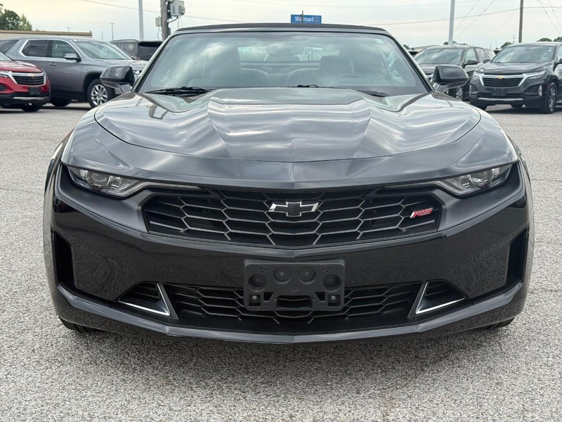 Chevrolet Camaro Vehicle Full-screen Gallery Image 09