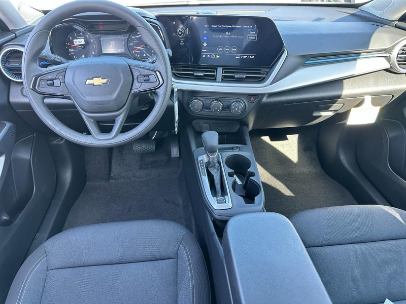 Chevrolet Trax Vehicle Full-screen Gallery Image 5