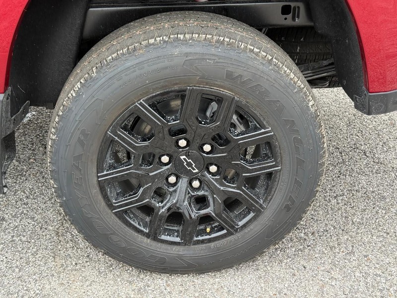 Chevrolet Colorado Vehicle Full-screen Gallery Image 4