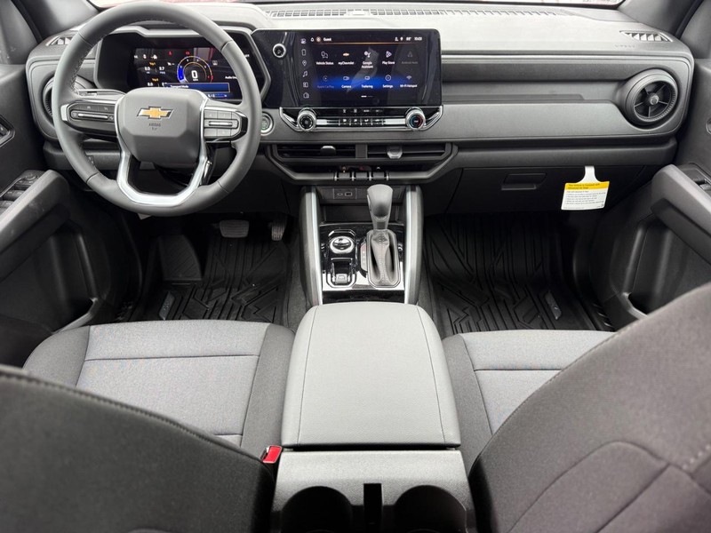 Chevrolet Colorado Vehicle Full-screen Gallery Image 6