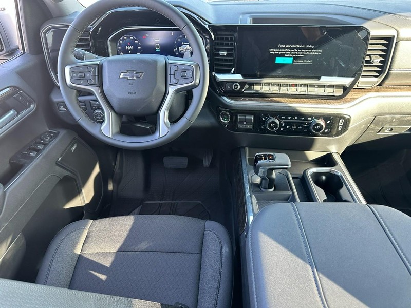 Chevrolet Silverado 1500 Vehicle Full-screen Gallery Image 5