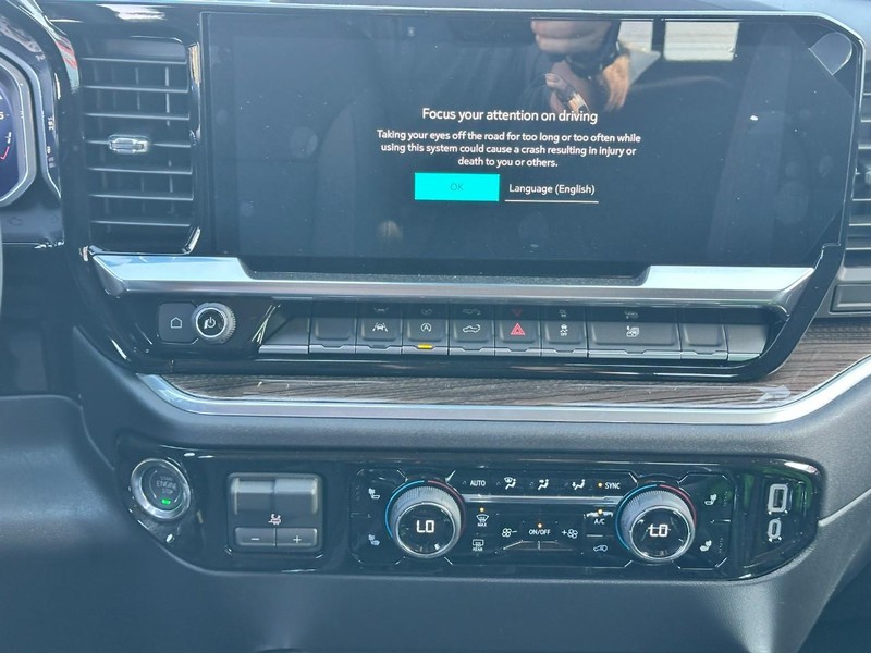 Chevrolet Silverado 1500 Vehicle Full-screen Gallery Image 7