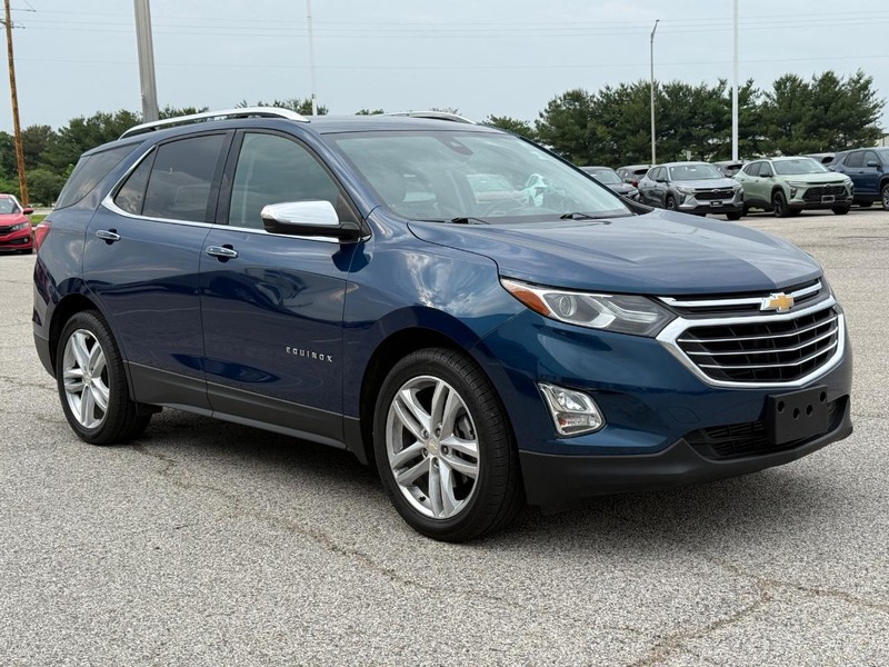 Chevrolet Equinox Vehicle Full-screen Gallery Image 8