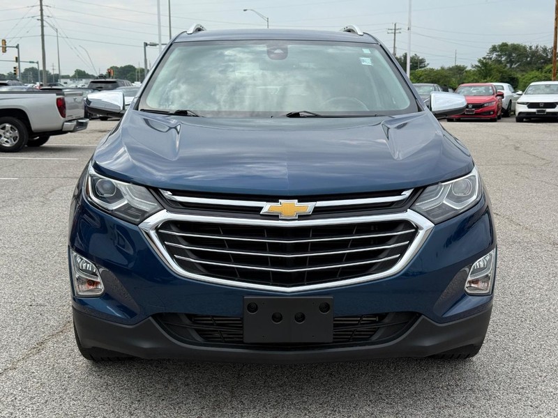 Chevrolet Equinox Vehicle Full-screen Gallery Image 9