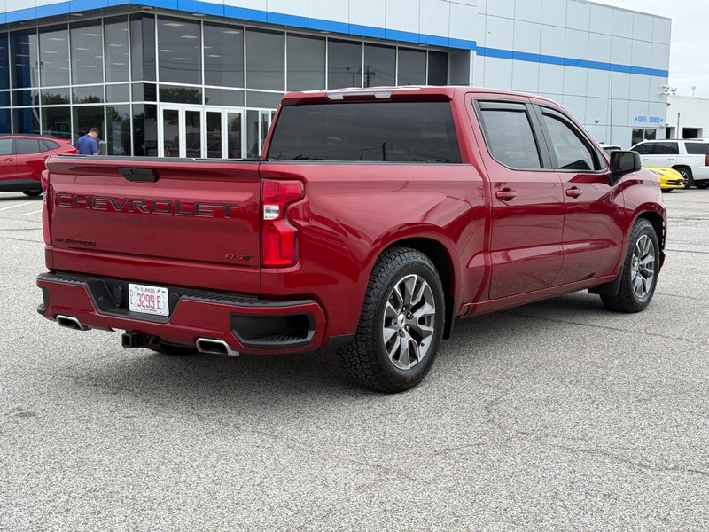 Chevrolet Silverado 1500 Vehicle Full-screen Gallery Image 5