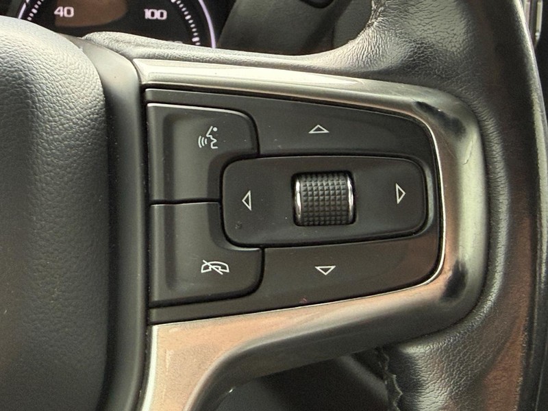 Chevrolet Silverado 1500 Vehicle Full-screen Gallery Image 14