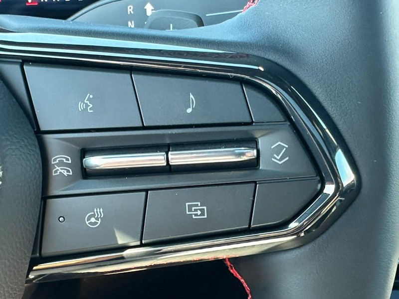 Chevrolet Traverse Vehicle Full-screen Gallery Image 15