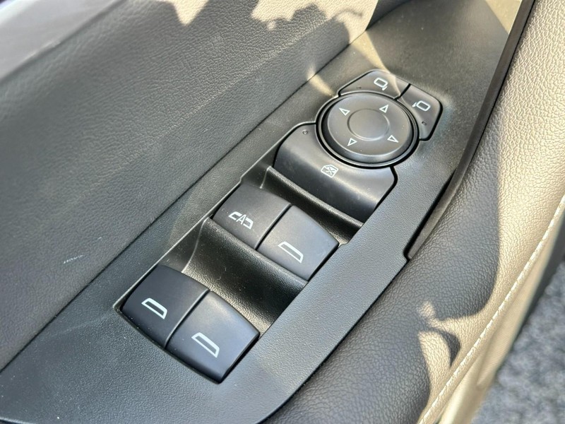 Chevrolet Blazer Vehicle Full-screen Gallery Image 9