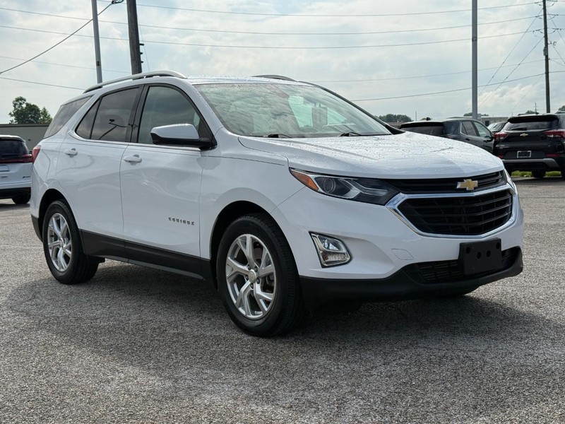 Chevrolet Equinox Vehicle Full-screen Gallery Image 8