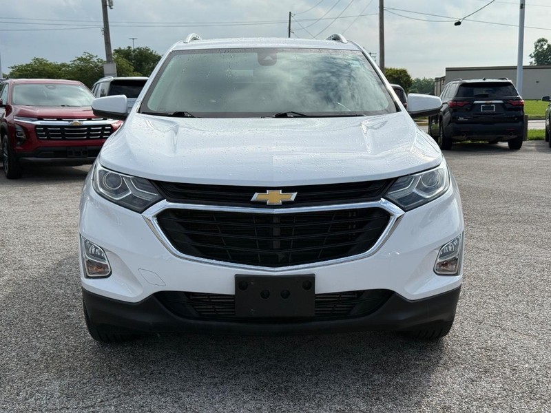 Chevrolet Equinox Vehicle Full-screen Gallery Image 9