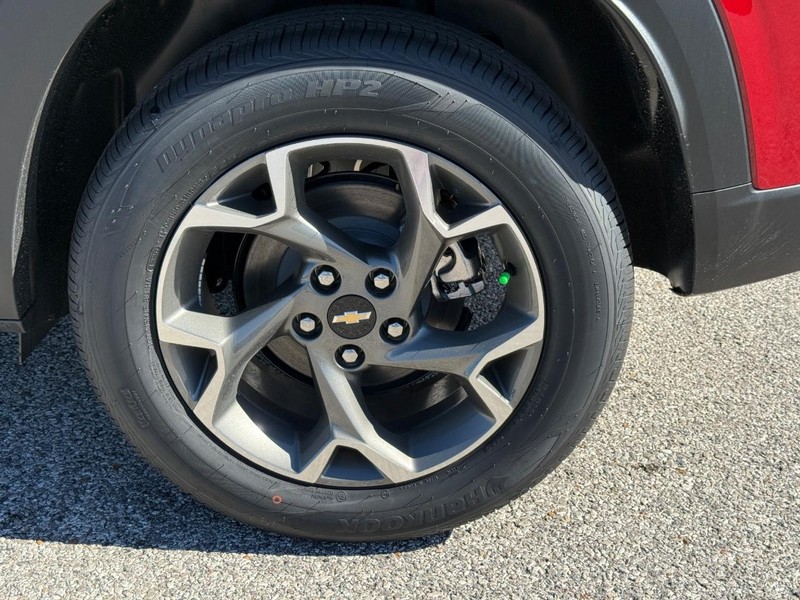 Chevrolet Trax Vehicle Full-screen Gallery Image 4