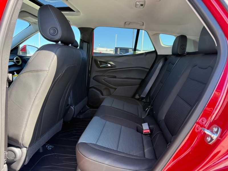 Chevrolet Trax Vehicle Full-screen Gallery Image 5