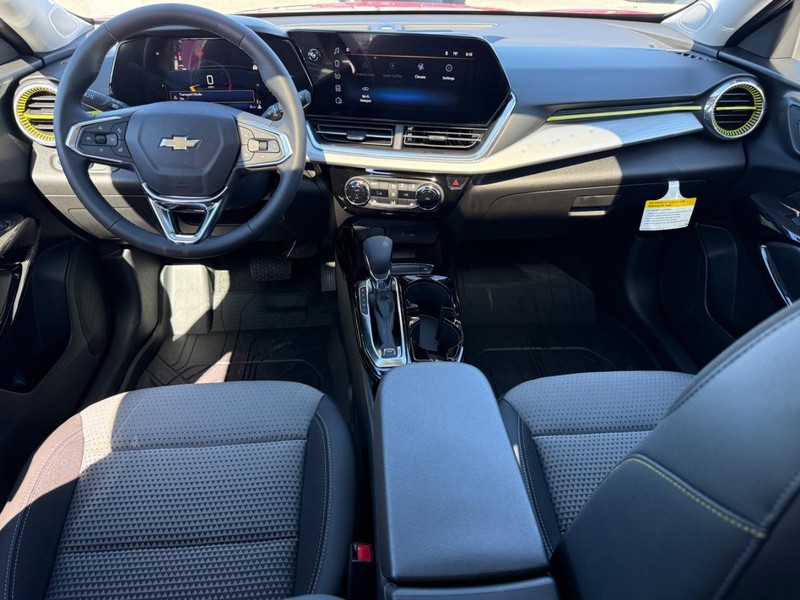 Chevrolet Trax Vehicle Full-screen Gallery Image 7