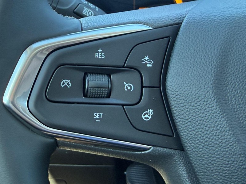 Chevrolet Trax Vehicle Full-screen Gallery Image 9