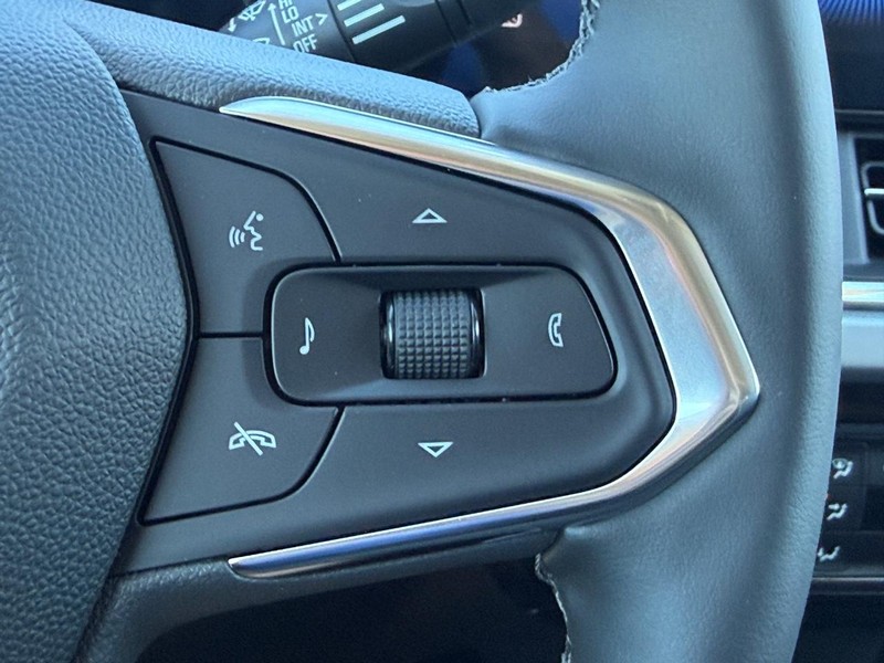 Chevrolet Trax Vehicle Full-screen Gallery Image 10