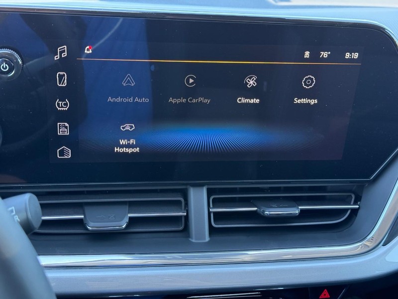 Chevrolet Trax Vehicle Full-screen Gallery Image 12