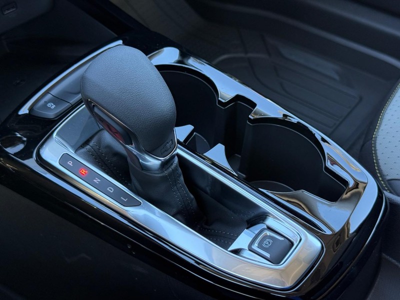 Chevrolet Trax Vehicle Full-screen Gallery Image 15