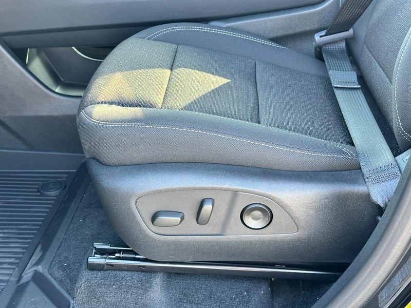 Chevrolet Traverse Vehicle Full-screen Gallery Image 12