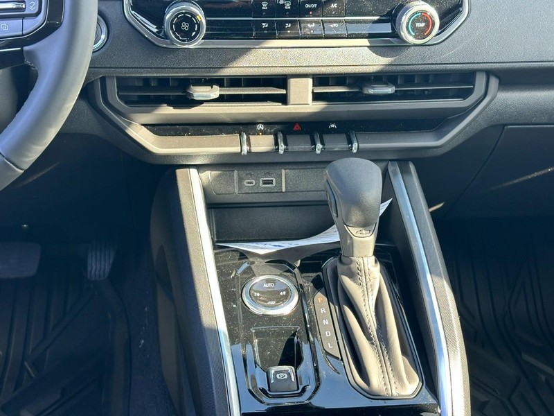 Chevrolet Colorado Vehicle Full-screen Gallery Image 8