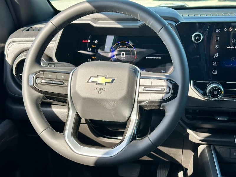 Chevrolet Colorado Vehicle Full-screen Gallery Image 6