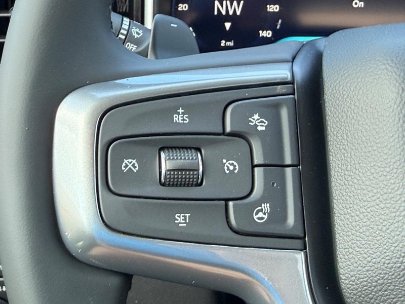 Chevrolet Silverado 1500 Vehicle Full-screen Gallery Image 8