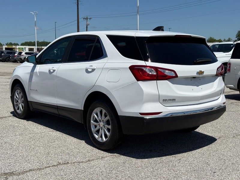 Chevrolet Equinox Vehicle Full-screen Gallery Image 03