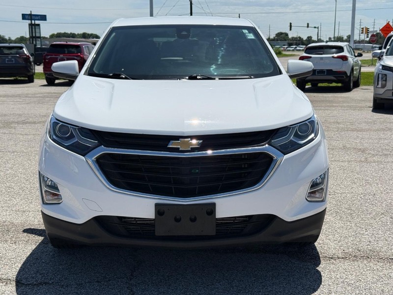 Chevrolet Equinox Vehicle Full-screen Gallery Image 09