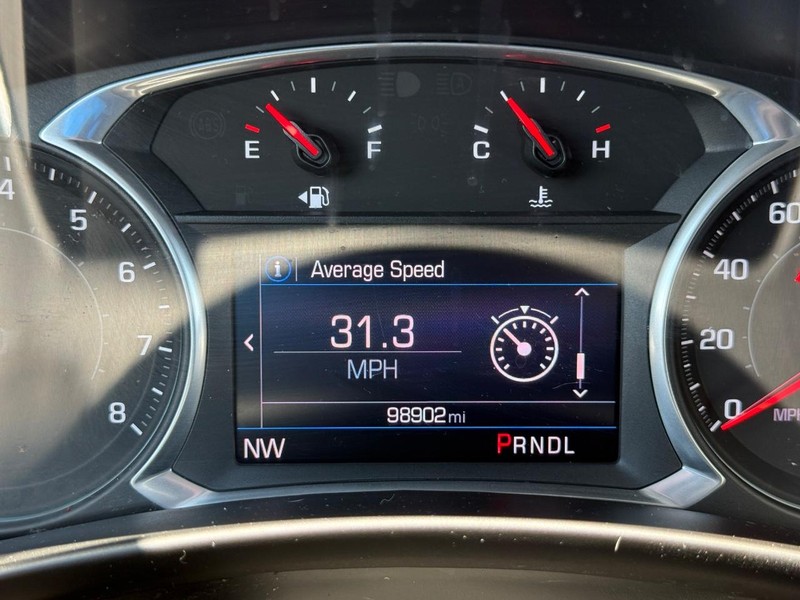 Chevrolet Equinox Vehicle Full-screen Gallery Image 21