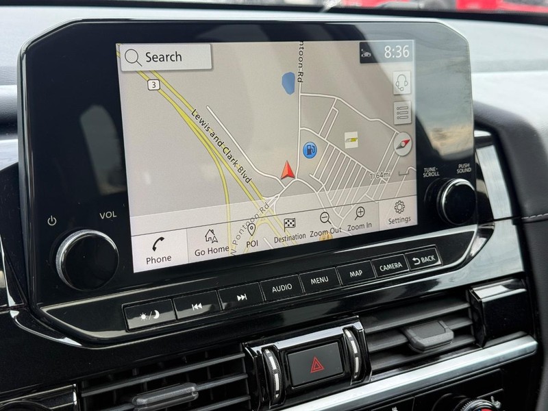 Nissan Pathfinder Vehicle Full-screen Gallery Image 19