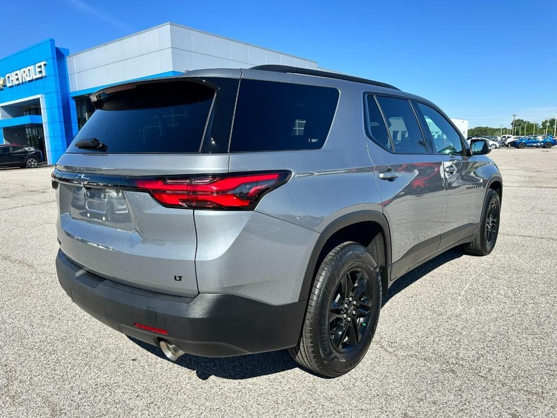 Chevrolet Traverse Vehicle Full-screen Gallery Image 7