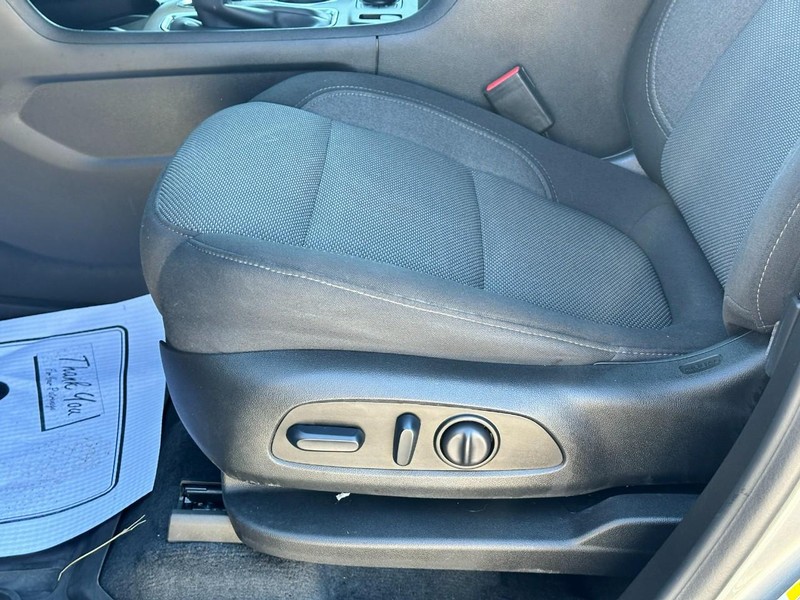 Chevrolet Traverse Vehicle Full-screen Gallery Image 18