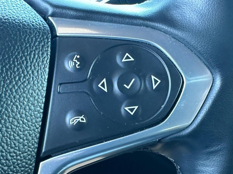Chevrolet Traverse Vehicle Full-screen Gallery Image 20