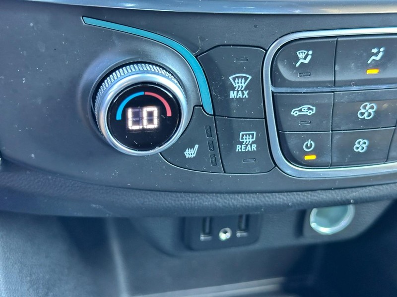 Chevrolet Traverse Vehicle Full-screen Gallery Image 22